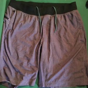 Lulu lemon men’s 9 inch liner less shorts